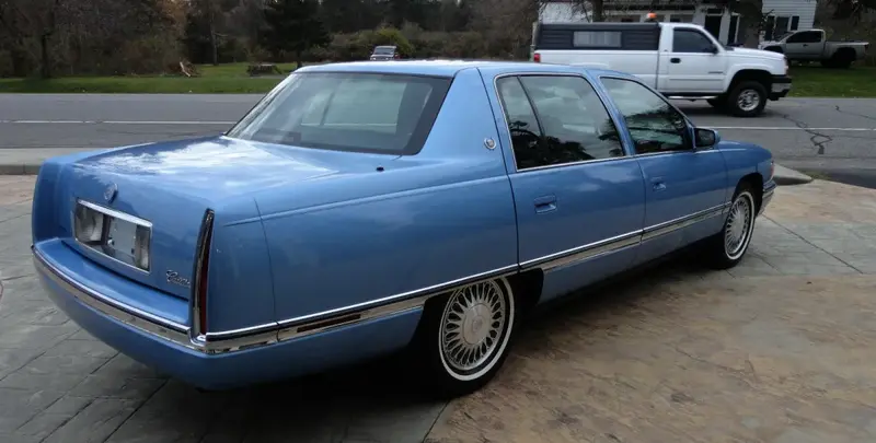 Cadillac DeVille - 3