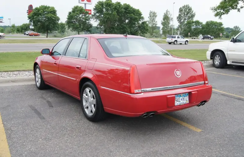 Cadillac DTS DTS 4.6 i V8 (279 bg) Automatic - görsel 2