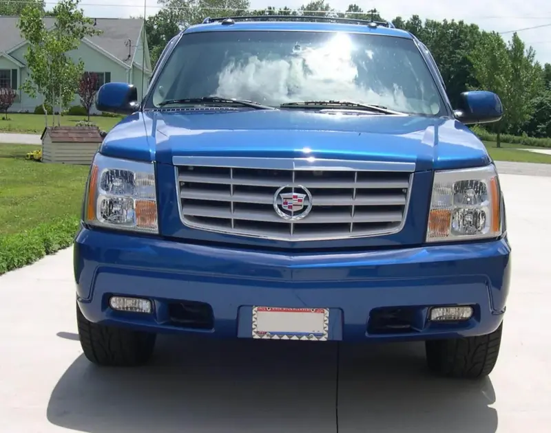 Cadillac Escalade - 2