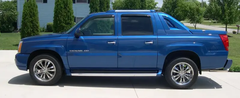 Cadillac Escalade - 3