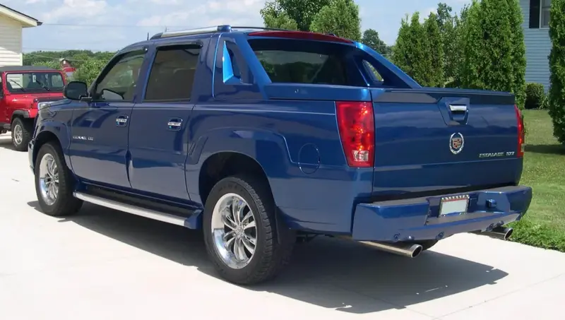 Cadillac Escalade - 4