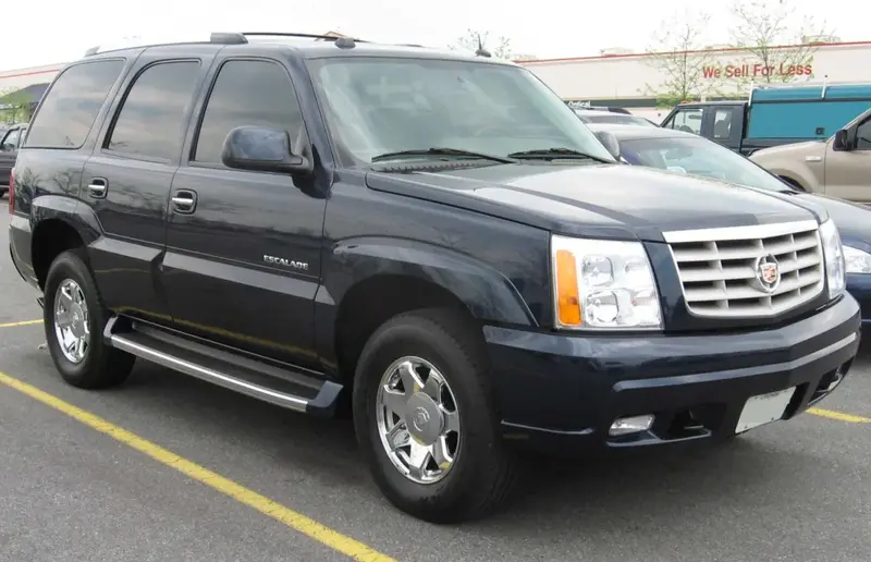 Cadillac Escalade - 4