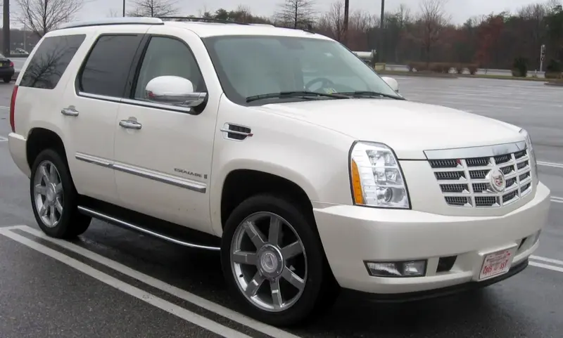 Cadillac Escalade - 2