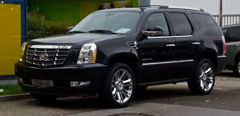 Cadillac Escalade - 3