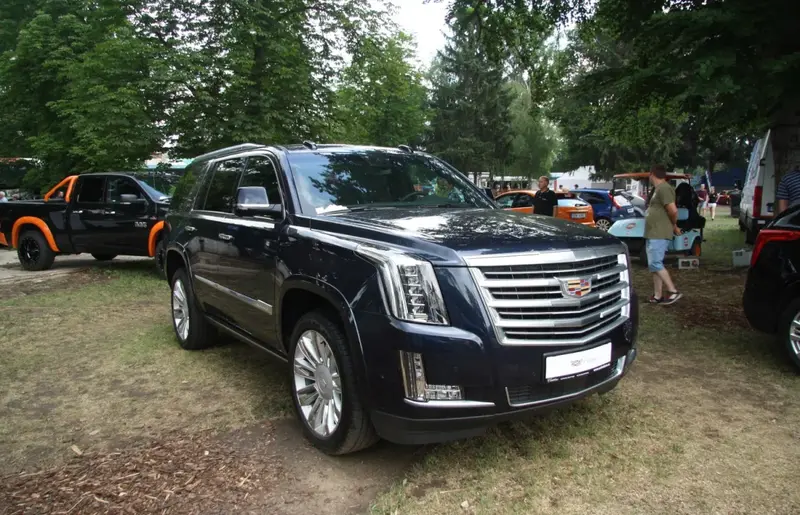 Cadillac Escalade Escalade IV