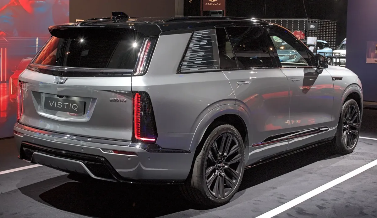 Cadillac VISTIQ VISTIQ 102 kWh (615 bg) Dual Motor AWD - görsel 6