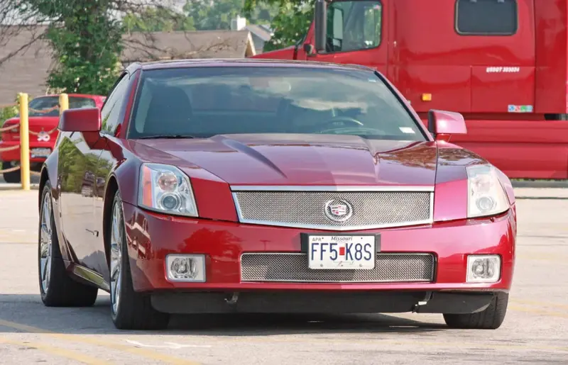 Cadillac XLR XLR V 4.4 i V8 32V (449 bg) Automatic - görsel 3