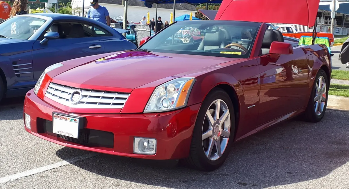 Cadillac XLR XLR V 4.4 i V8 32V (449 bg) Automatic - görsel 4