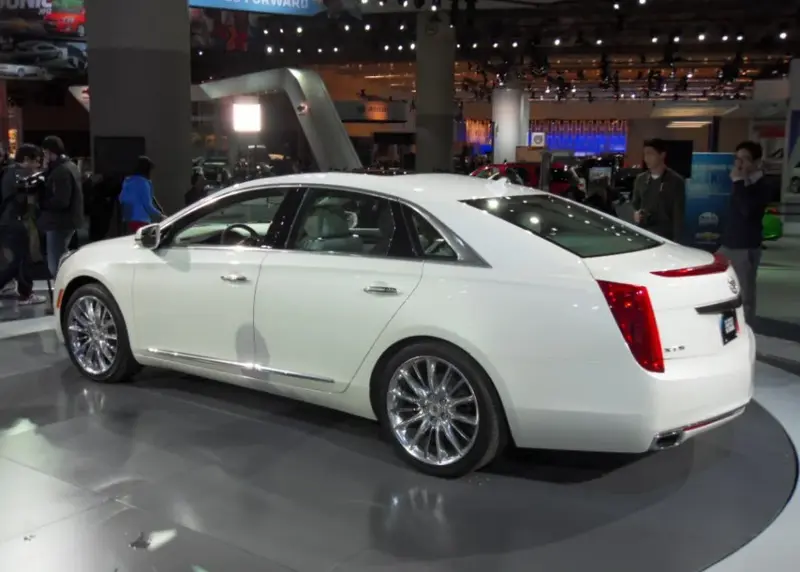 Cadillac XTS - 2