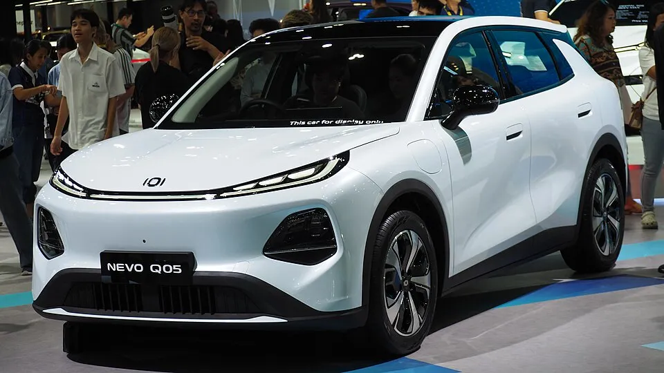 Changan Nevo Q05 - 3