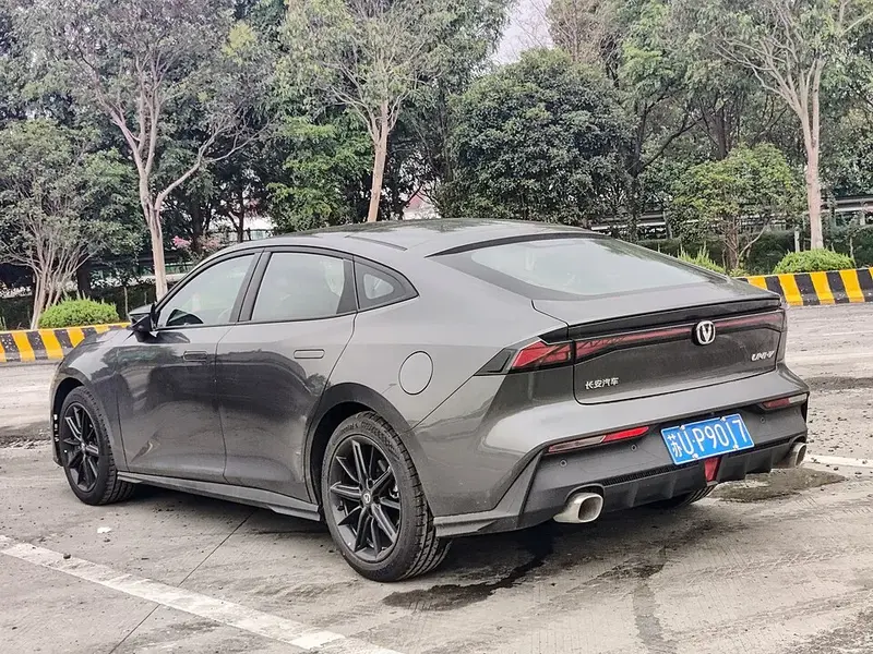 ChangAn UNI-V - 5