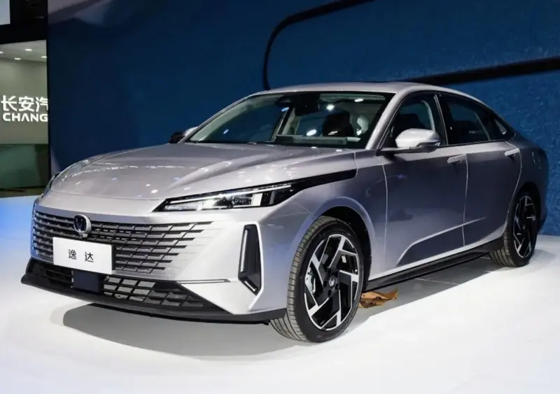 ChangAn Lamore - 1