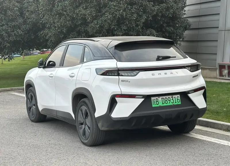 Chery eQ7 eQ7 65.5 kWh (211 bg) - görsel 2