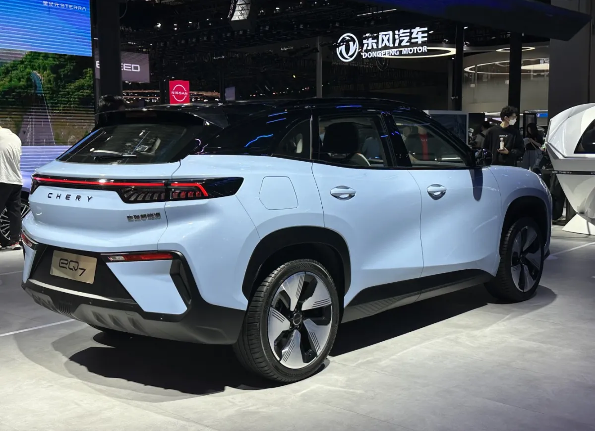 Chery eQ7 eQ7 65.5 kWh (211 bg) - görsel 4