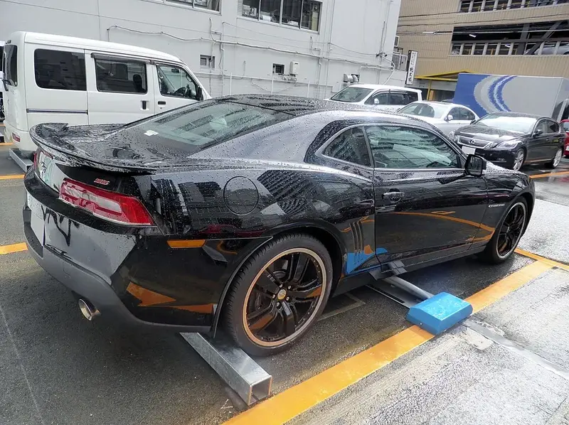 Chevrolet Camaro - 2