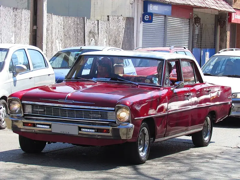 Chevrolet Van - 3