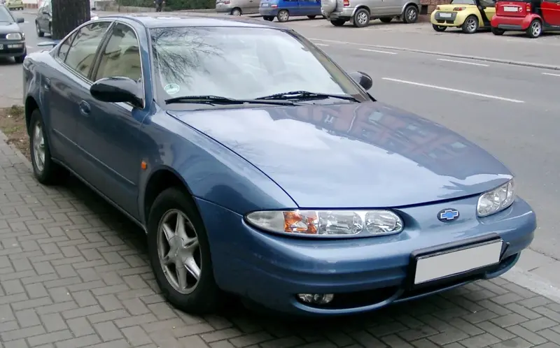 Chevrolet Alero - 3