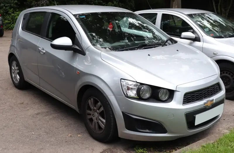 Chevrolet Aveo - 4