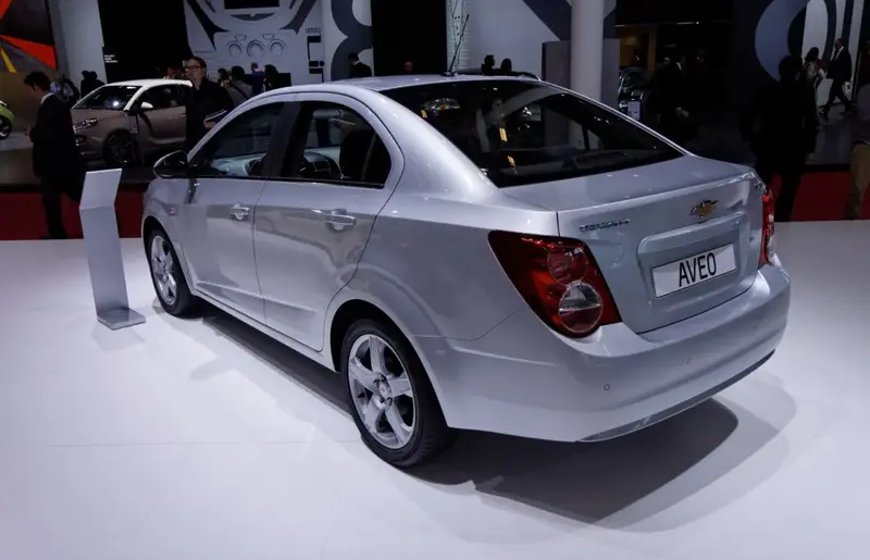Chevrolet Aveo - 4