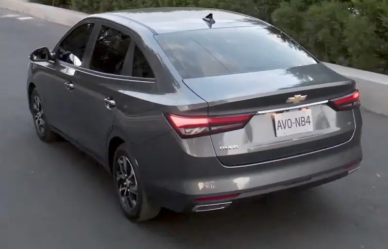 Chevrolet Aveo - 2