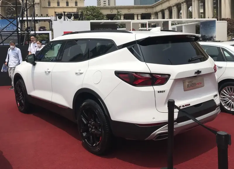 Chevrolet Blazer - 4