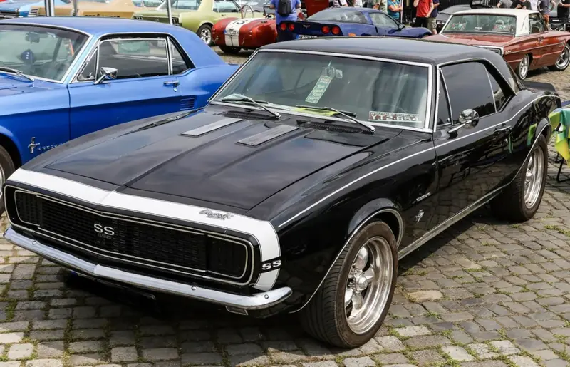Chevrolet Camaro - 4