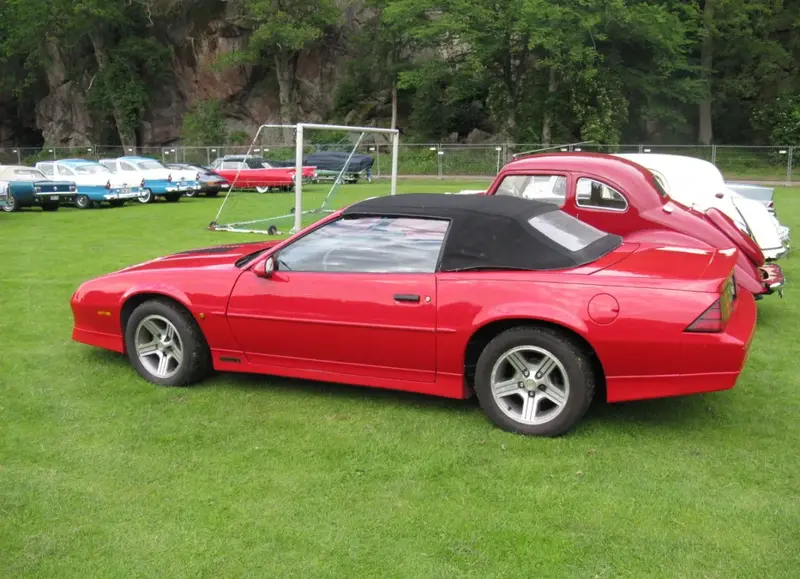 Chevrolet Camaro - 2