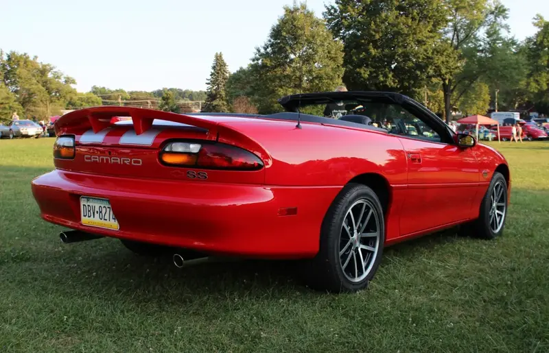 Chevrolet Camaro - 2