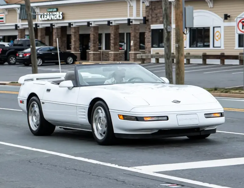 Chevrolet Corvette - 6