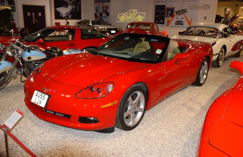 Chevrolet Corvette - 4