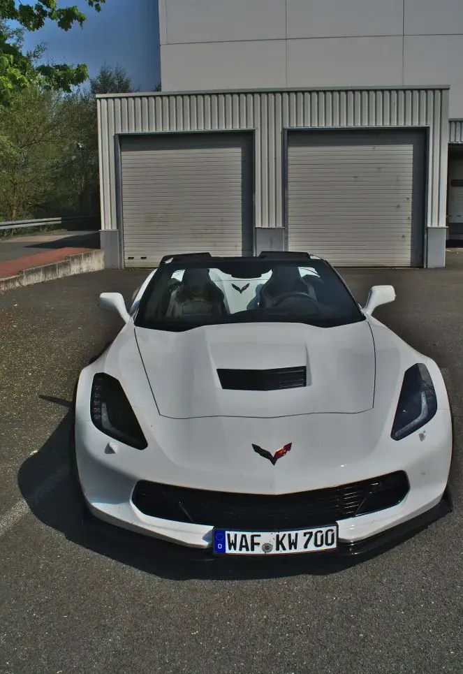 Chevrolet Corvette - 6