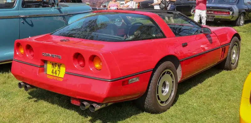 Chevrolet Corvette - 2