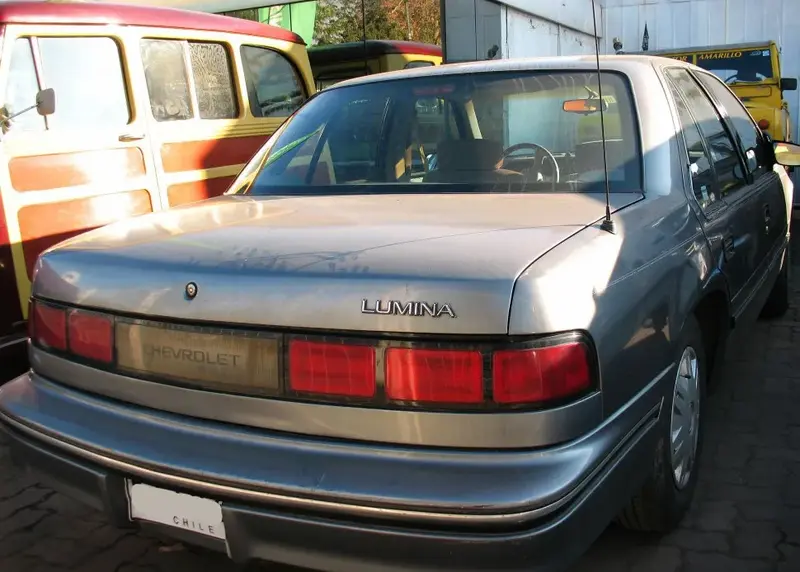 Chevrolet Lumina - 2