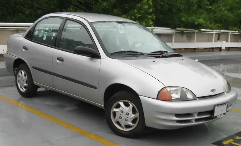 Chevrolet Metro - 2