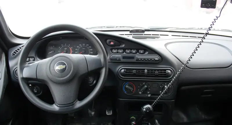 Chevrolet Niva - 3