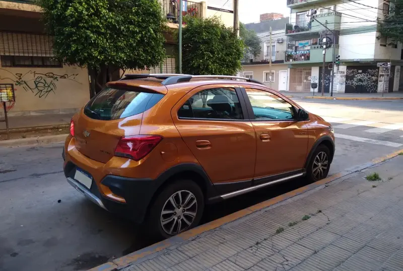 Chevrolet Onix - 2