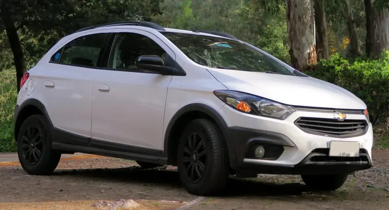 Chevrolet Onix - 3