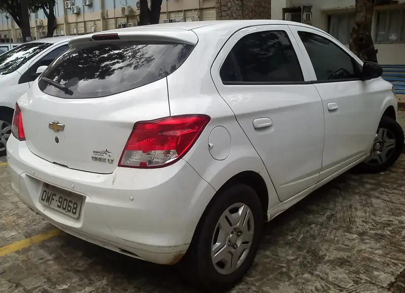 Chevrolet Onix - 2