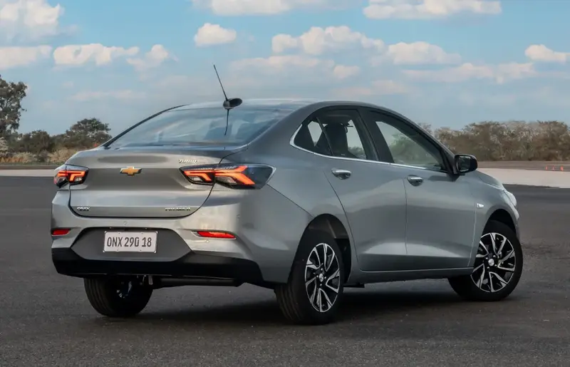 Chevrolet Onix - 5