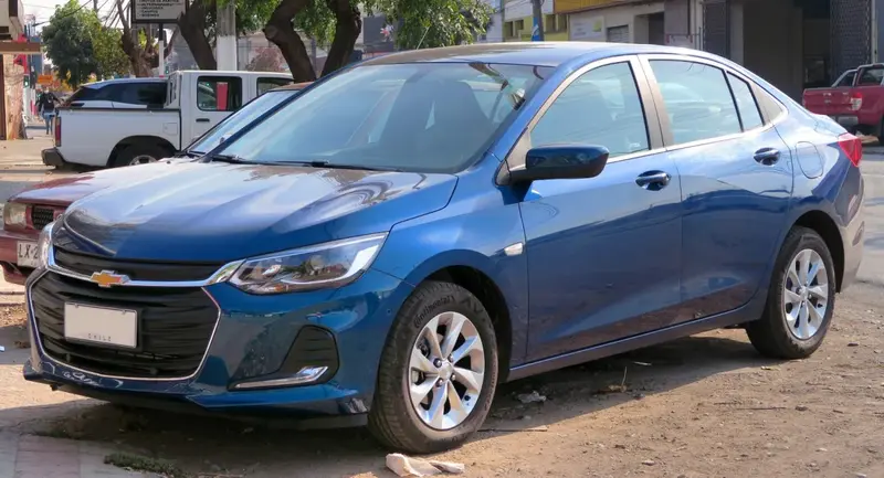 Chevrolet Onix - 3
