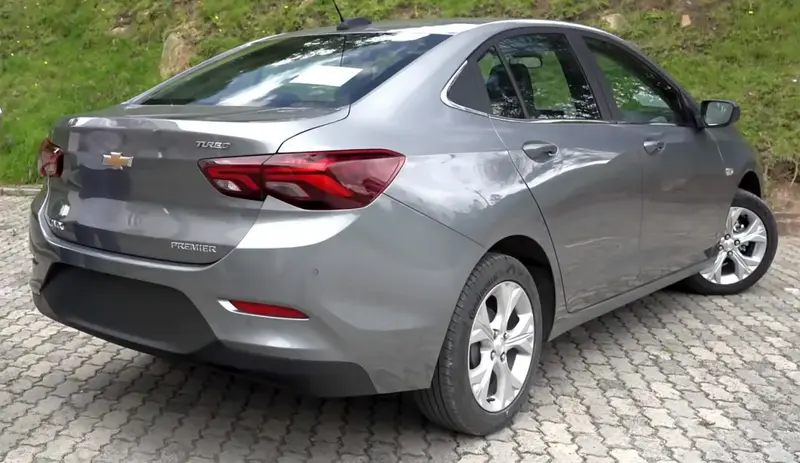 Chevrolet Onix - 5