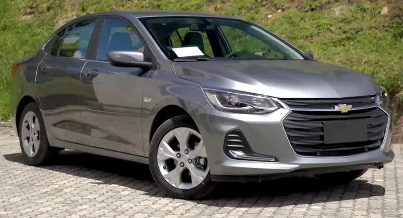 Chevrolet Onix - 4