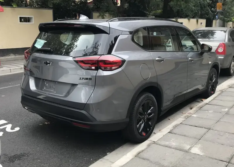 Chevrolet Orlando - 6