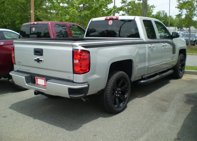 Chevrolet Silverado 1500 - 2