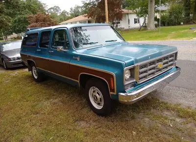 Chevrolet Suburban Suburban (C/K)