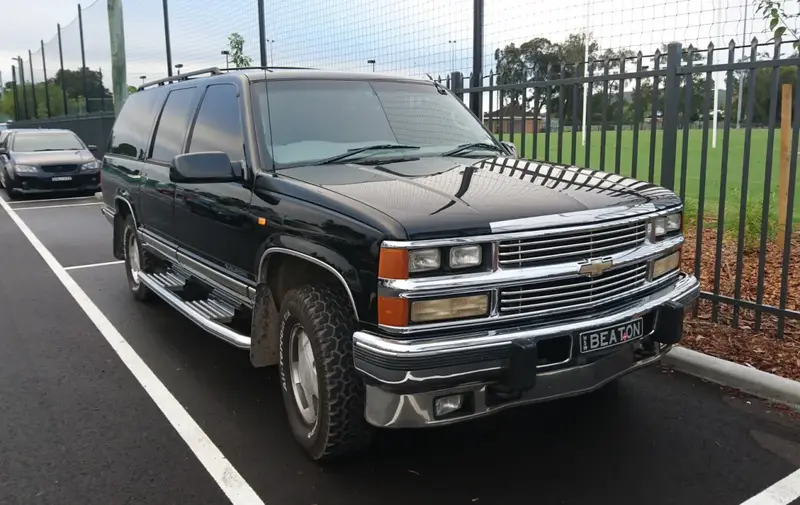 Chevrolet Suburban - 3
