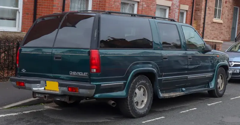 Chevrolet Suburban - 6