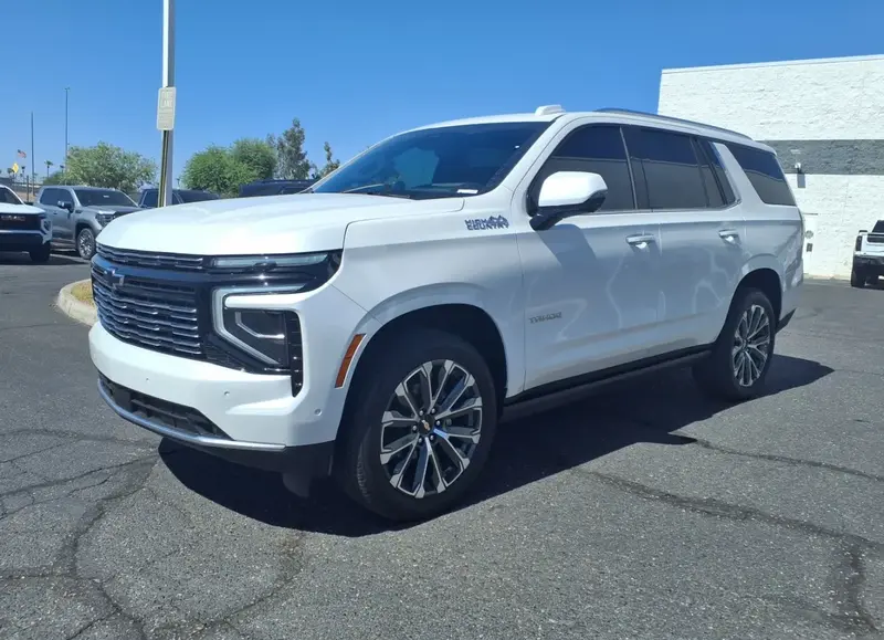 Chevrolet Tahoe Tahoe (GMTT1XX, facelift 2024)