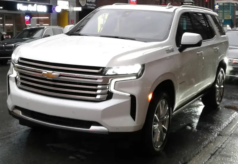 Chevrolet Tahoe - 3