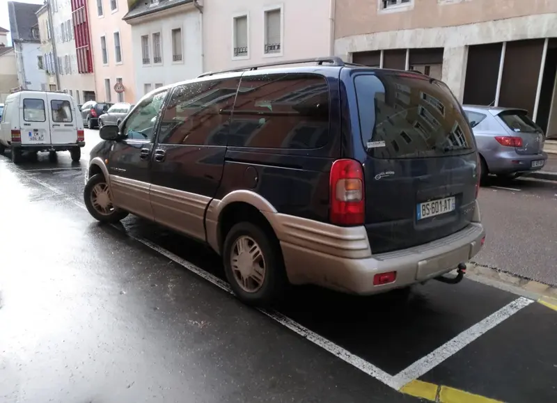 Chevrolet Trans Sport - 2